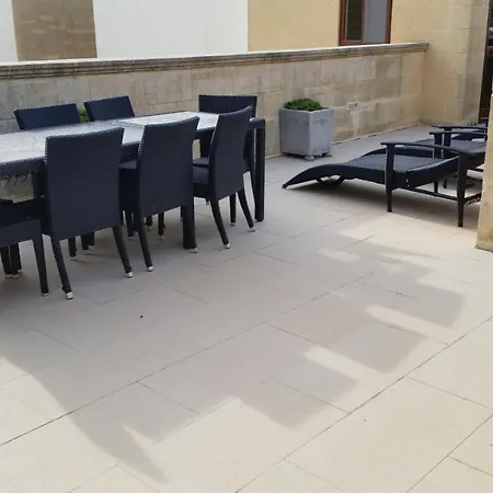 Inzolia בית נופש